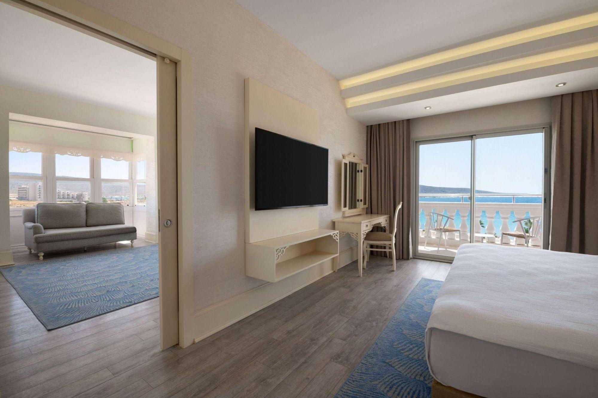 Dolce By Wyndham Cesme Alaçatı Exterior foto