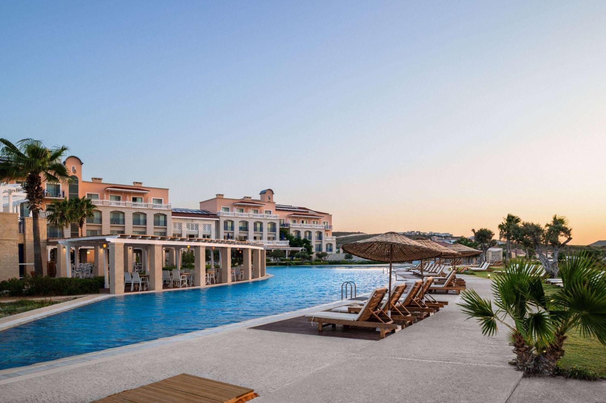 Dolce By Wyndham Cesme Alaçatı Exterior foto